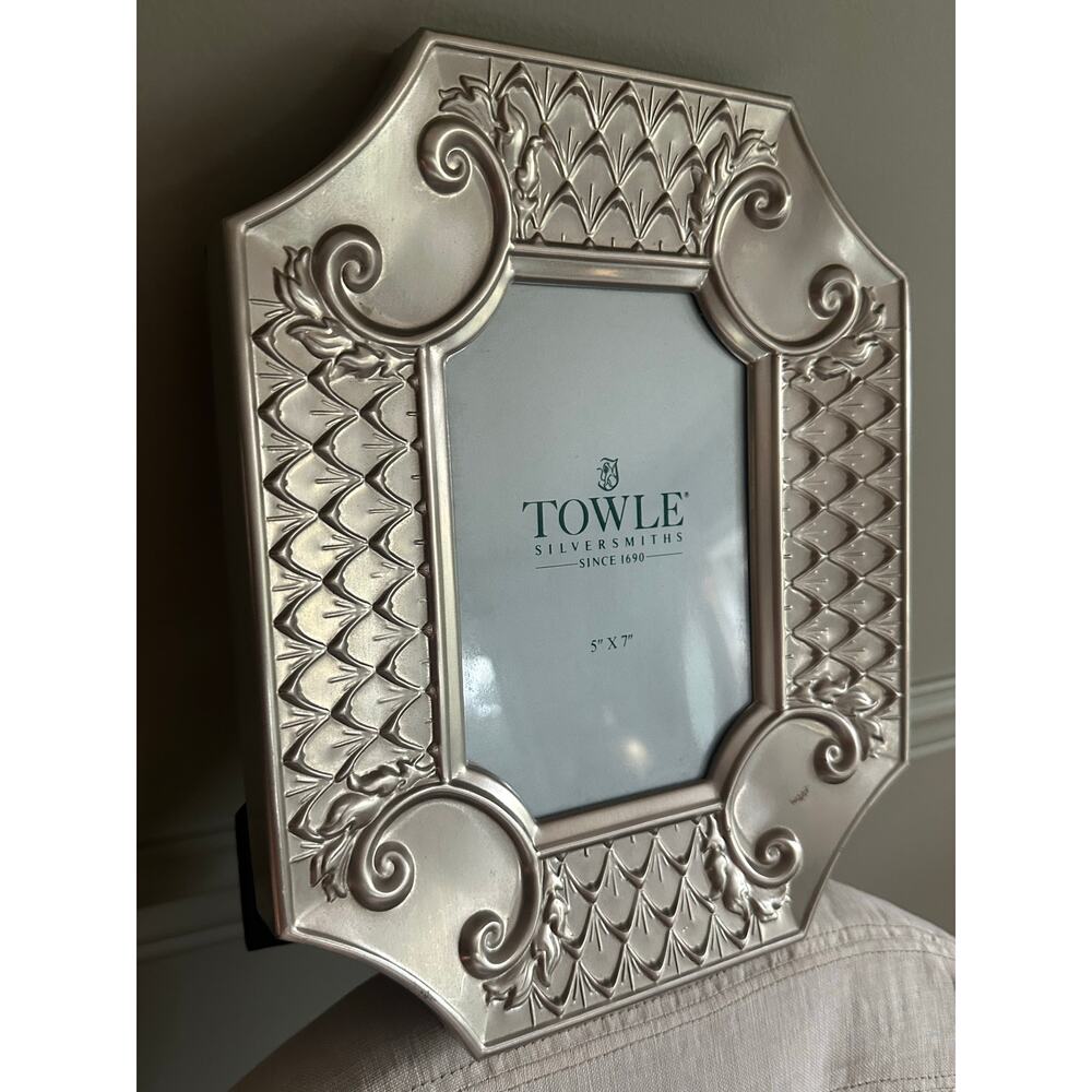 Vintage silver plate photo frame by Towle Silversmiths ornate metal 5x7”